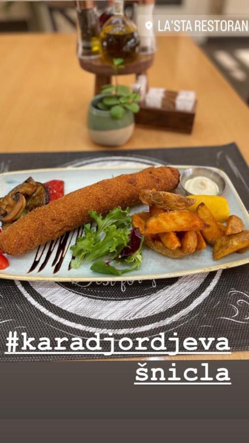 Santa Villa & Restaurant Sremska Mitrovica Exterior foto